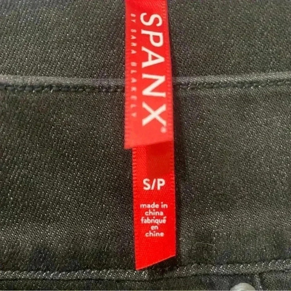 Spanx Pull On Distressed Raw Hem Faded Black Jeans Small - Picture 4 of 5